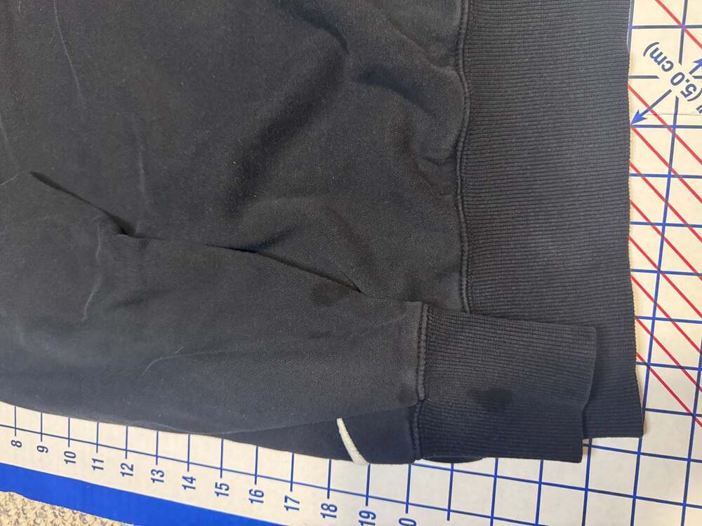 Nike Script Logo Black Crewneck Sweatshirt Size XS - Picture 9 of 9